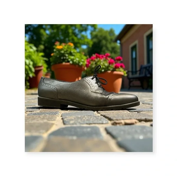 Vintage: Salvatore Ferragamo Boutique ✽ Oxford Wingtip Shoes ✽ Black Leather 7M - Picture 1 of 16
